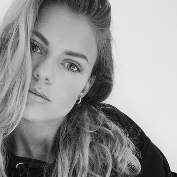 Britt Scholte - Celebsnl and Social Media Collection in brittscholte_2345269278305887821_381390308.jpg - hidden celebrity photo